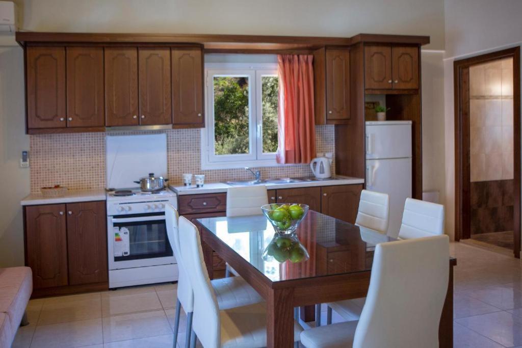 Liotrivi Apartments Vasilikí Eksteriør billede